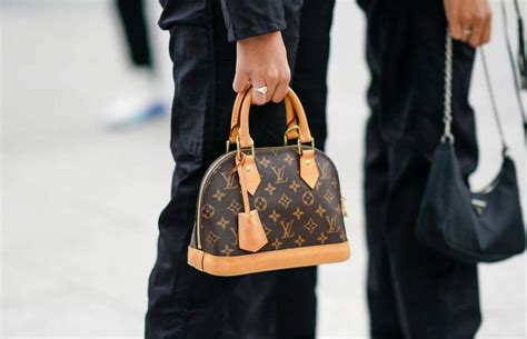 how much does a louis vuitton purse cost|louis vuitton price list.